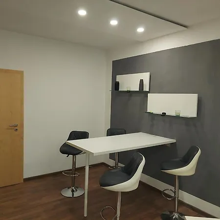 Wohnen Im Gruenen, 2 Min Zur Autobahn Apartment