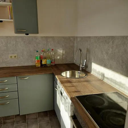 Wohnen Im Grünen, 2 Min Zur Autobahn Apartment *